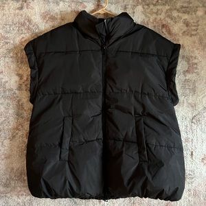 Zara oversized puffer vest with cap sleeve